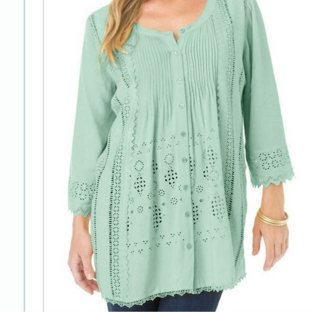 Eyelet Lace Pleat Front Tunic